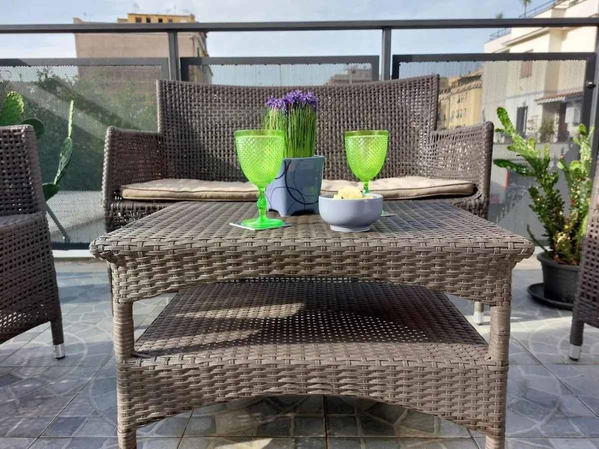 Vic Pigneto, Luxury House Terrace Roma Apartman