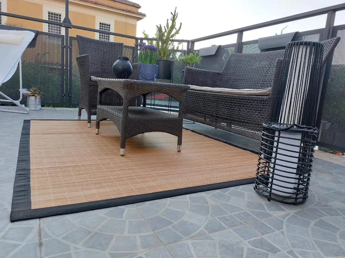 Vic Pigneto, Luxury House Terrace Roma Apartman
